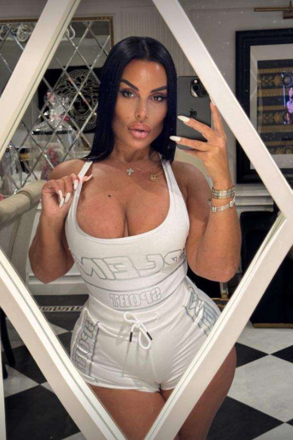 Dubai Queen (Laia Cucci)